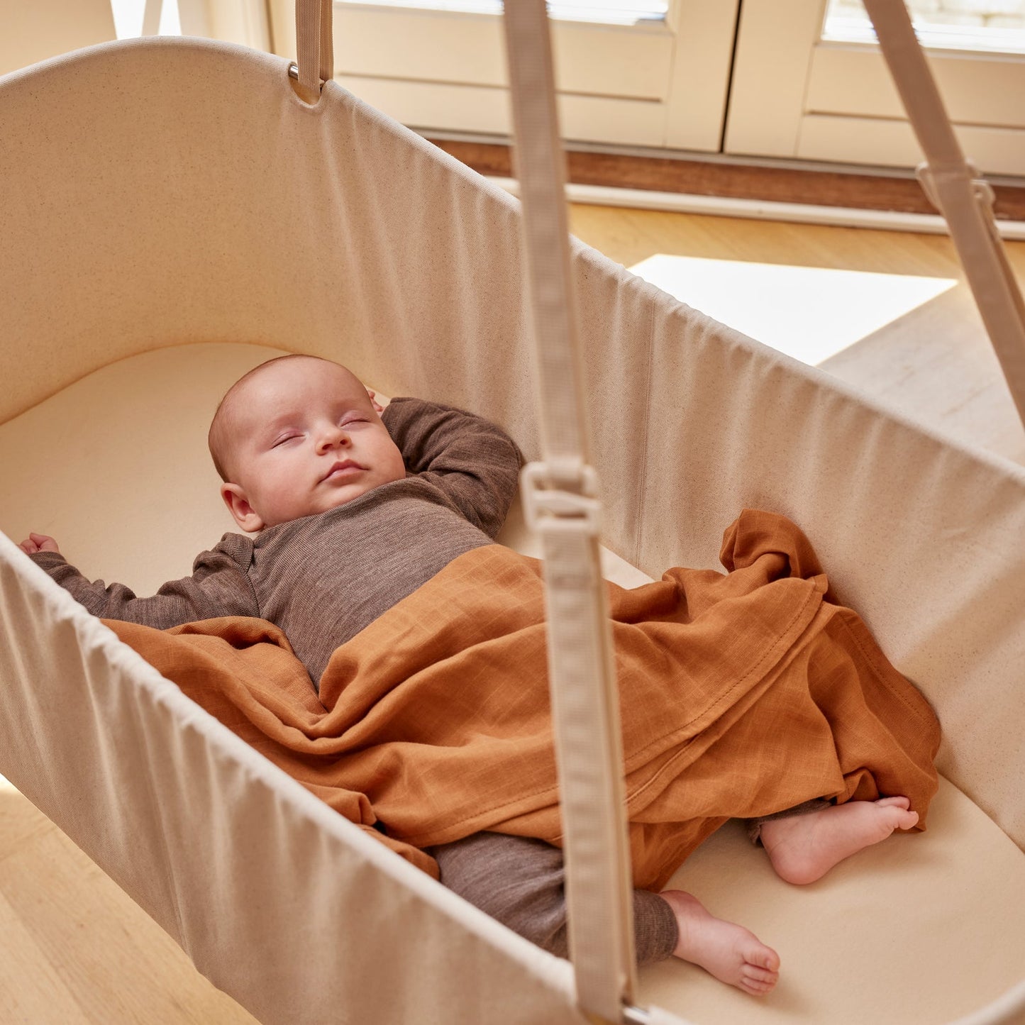 NAJELL portable baby nest
