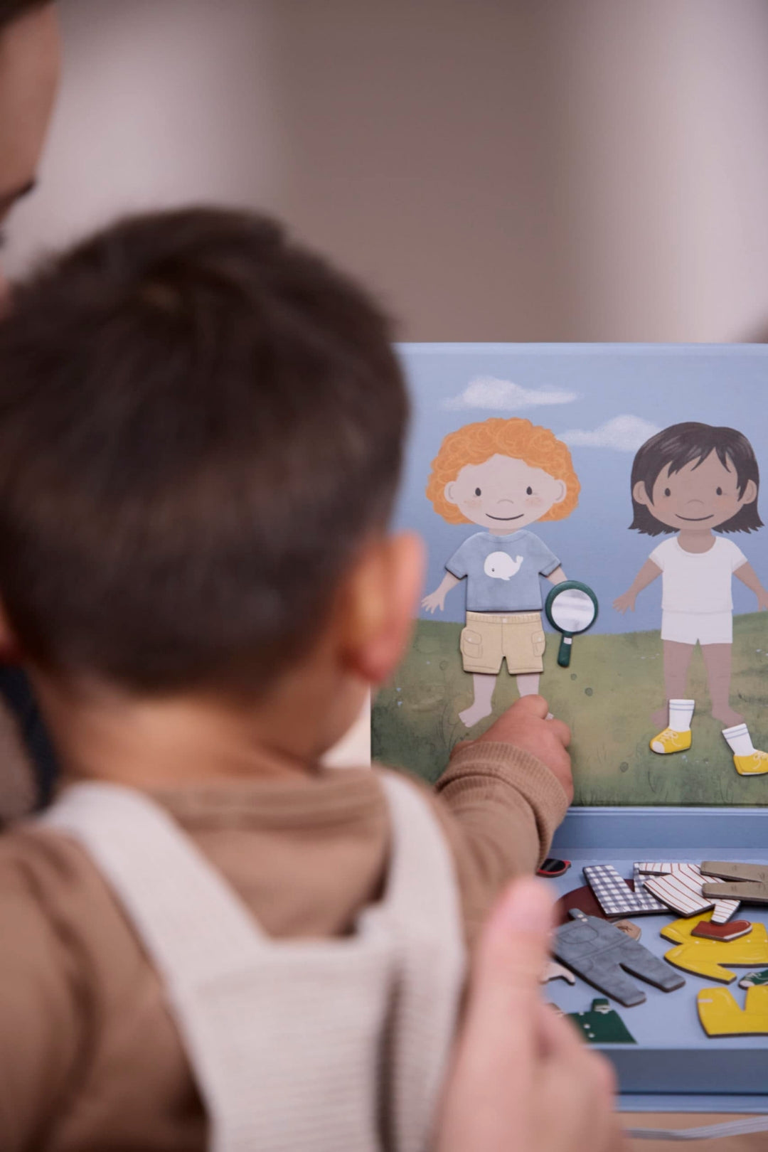 FILIBABBA magnetinis žaidimas DRESS-UP