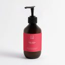 HER OWN ALONE intensyviai drėkinantis kūno losjonas