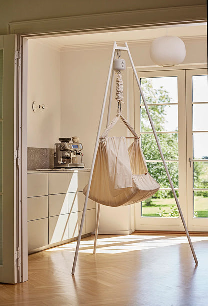 MEMBANTU tripod stand for cradle or hammock