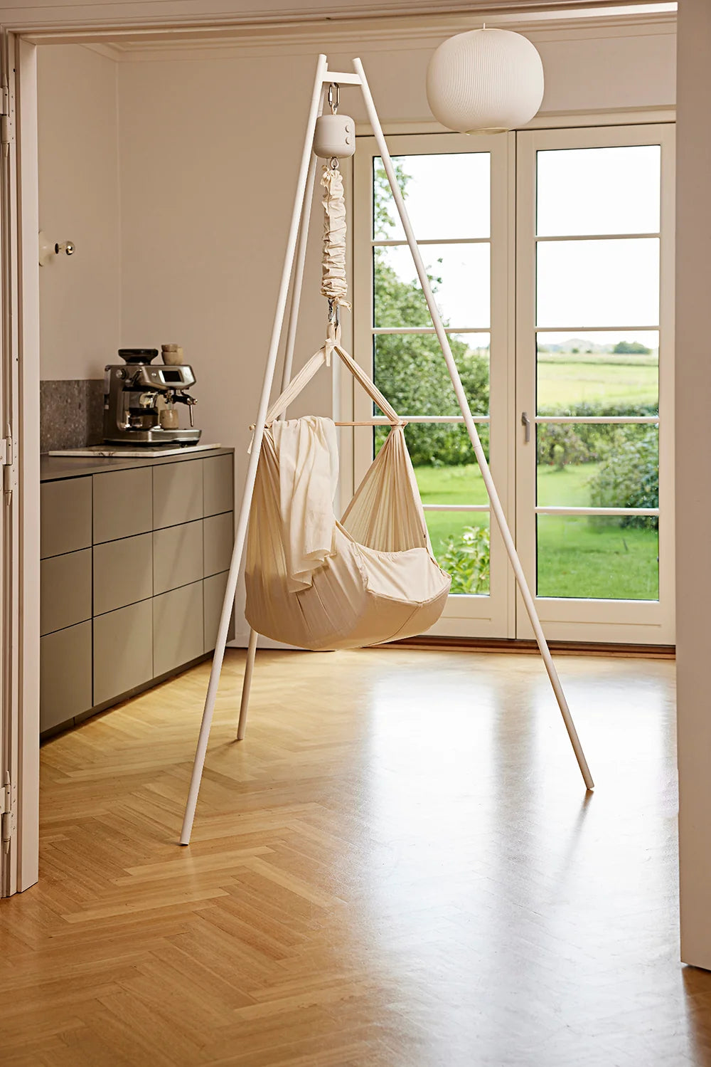 MEMBANTU tripod stand for cradle or hammock